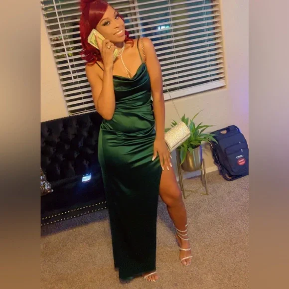 Green Emerald dress - Picture 2 of 3